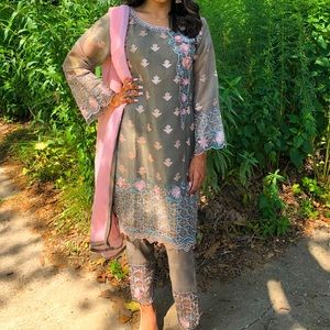 3 piece shalwar kameez from Pakistan